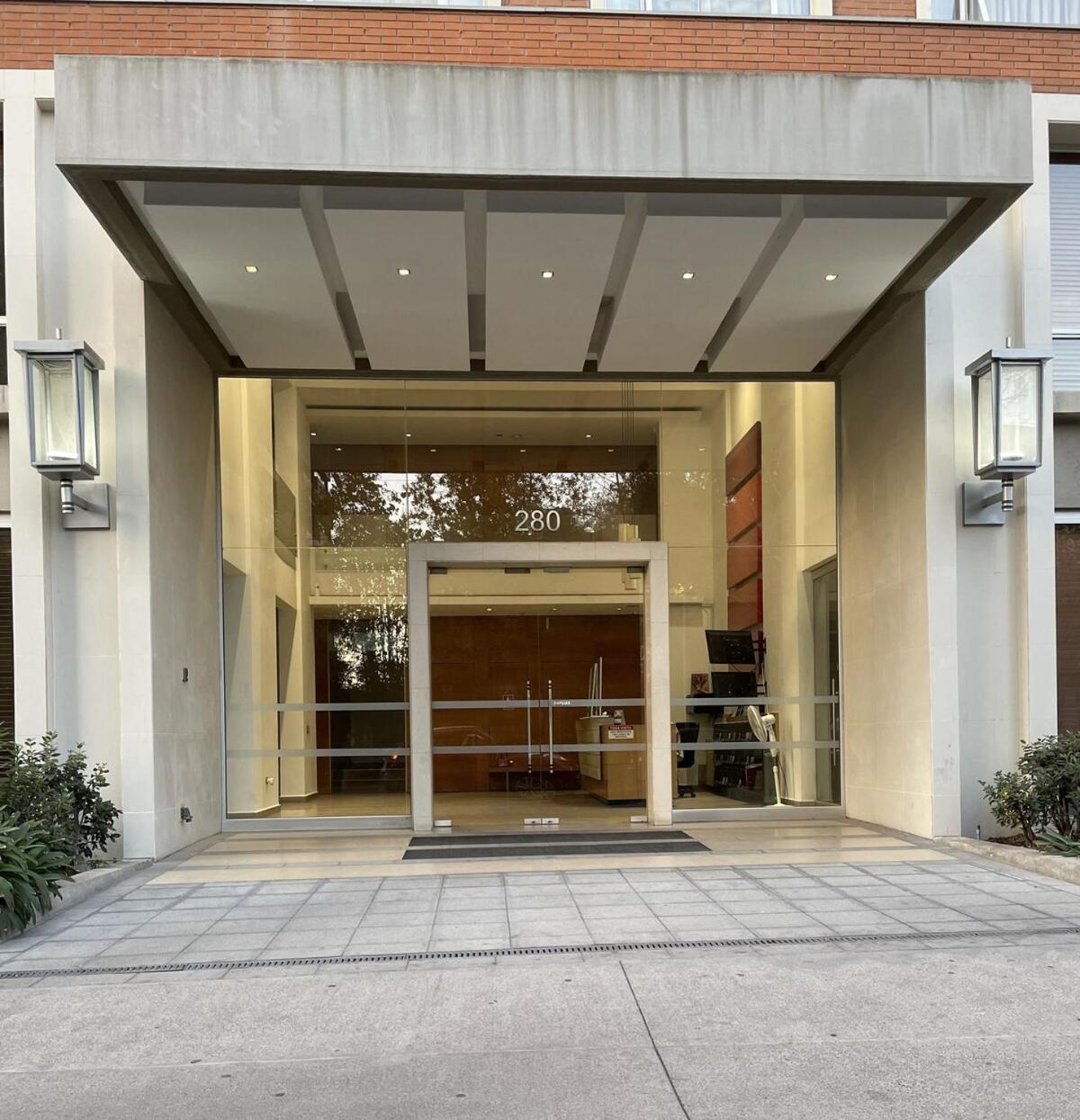 2d2b Con Estacionamiento, Metro Manquehue Apartamento Santiago